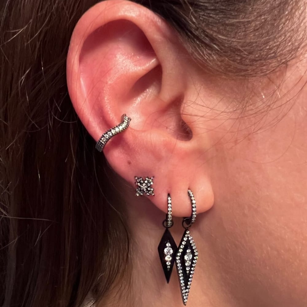 Delight sharp or noir